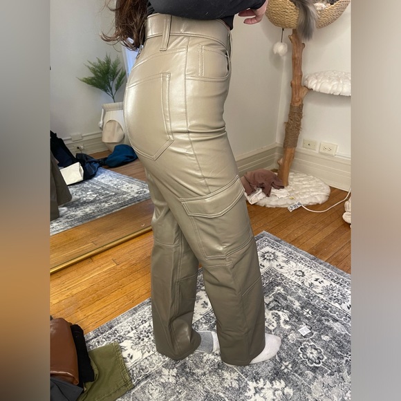 Abercrombie & Fitch Vegan Leather Pant - Picture 2 of 3